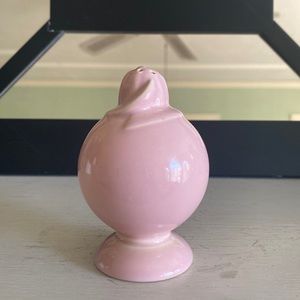 Pink vintage USA salt/pepper shaker